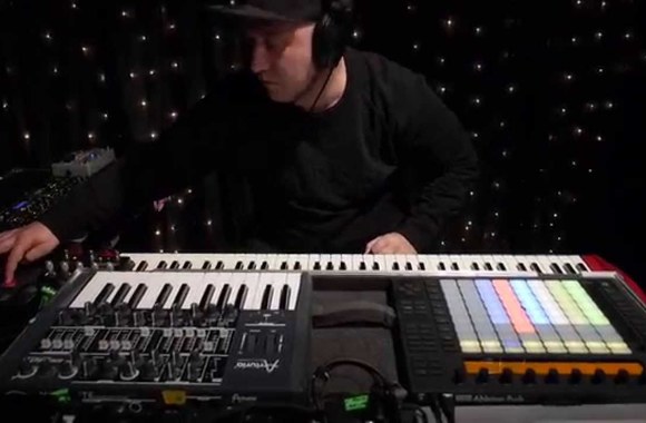 VIDEO kadras: SOHN - The Wheel (Live on KEXP)