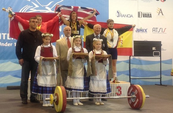 VIDEO kadras: Rebekah Tiler pasirodymas