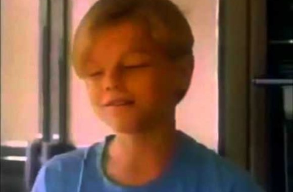 VIDEO kadras: Leonardo DiCaprio in an 80\'s Fashion Commercial