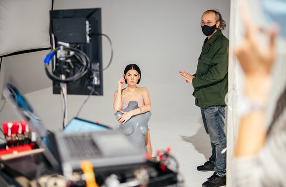 Agnės Jagelavičiūtės fotosesija 20-metį švenčiančio žurnalo „Žmonės“ viršeliui / Mariaus Linausko nuotr.