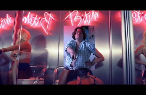 VIDEO kadras: \"HI Brit\" by Gal Volinez