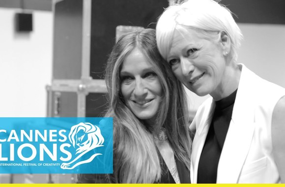 VIDEO kadras: Interviu su Sarah Jessica Parker ir „Cosmopolitan“ redaktore Joanna Coles