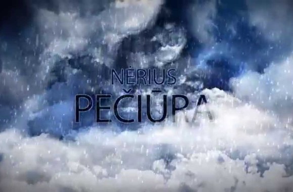 VIDEO kadras: Nėrius Pečiūra \"Ant debesų\"
