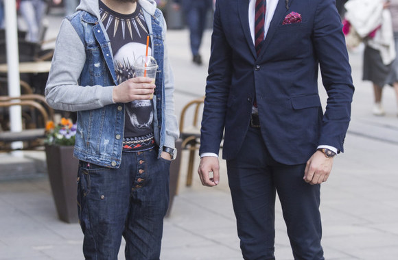 Stilingi praeiviai sostinės gatvėse gatvių stilius