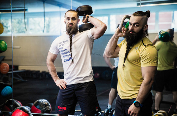 Viktoras (dešinėje) ir Antonas Galaguzai