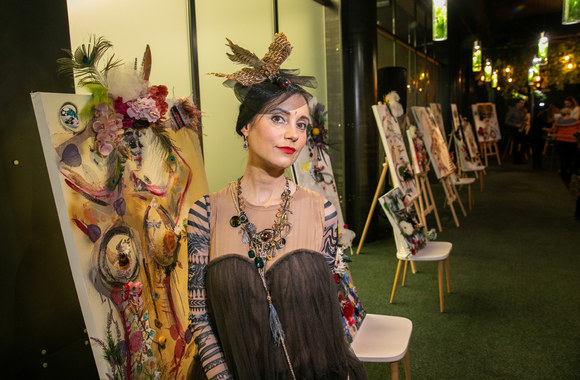 Ingos Petrikaitės paveikslų ir aksesuarų parodos pristatymas