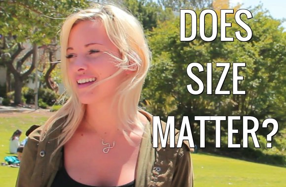 VIDEO kadras: College Girls on \"Does Size Matter?\"