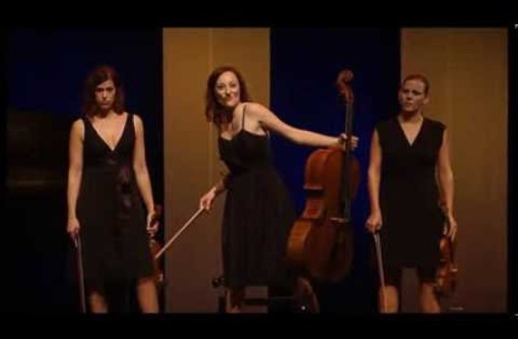 VIDEO kadras: Salut Salon \"Wettstreit zu viert\" | \"Competitive Foursome\"