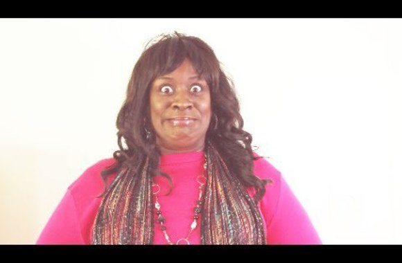 VIDEO kadras: Women See Their Vagina For First Time!