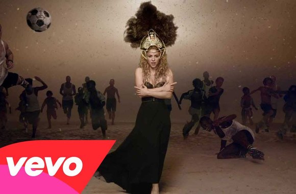 VIDEO kadras: Shakira - La La La (Brazil 2014) ft. Carlinhos Brown