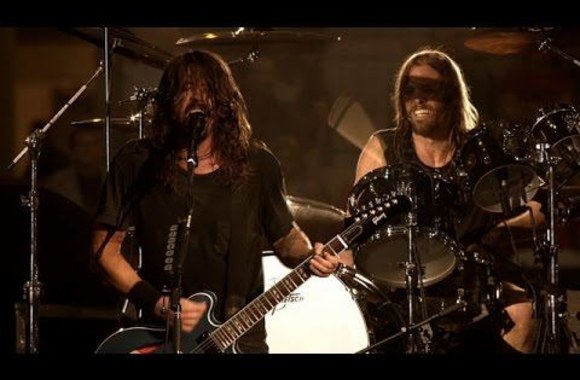 foo-fighters-live-at-wembley-stadium-trailer