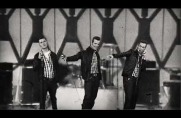 VIDEO kadras: The Baseballs - Umbrella (New Video) - www.thebaseballs.com