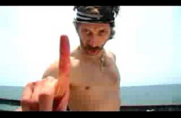 VIDEO kadras: Gogol Bordello - \"Wonderlust King\" (official video)