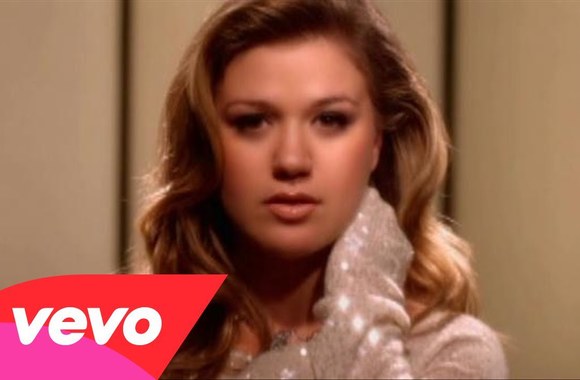 VIDEO kadras: Kelly Clarkson - Already Gone