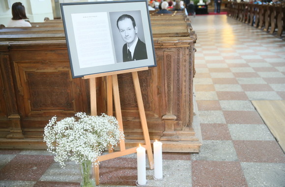 Lietuva atsisveikino su politiku Roku Žilinsku