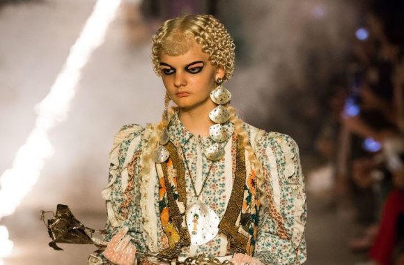 „Gucci“ kolekcijos modelis