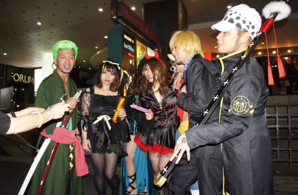 Helovinui pasiruošę japonai