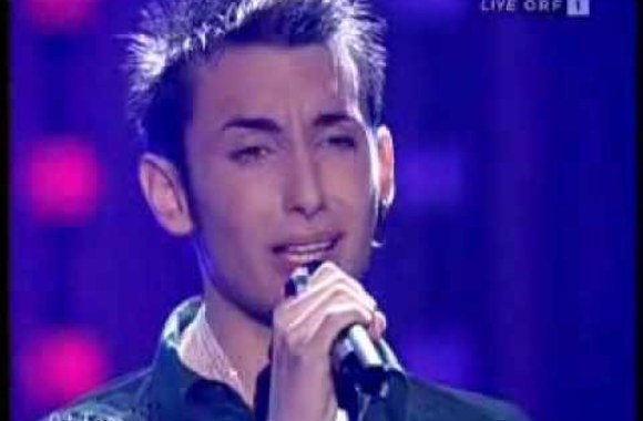 VIDEO kadras: Tom You Are Not Alone (Michael Jackson)