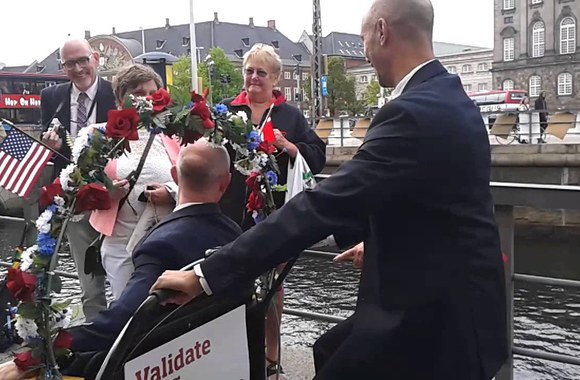 VIDEO kadras: Gėjaai iš JAV tuokėsi Kopenhagoje