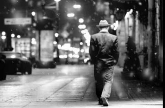 VIDEO kadras: Frank Sinatra „Strangers In The Night“