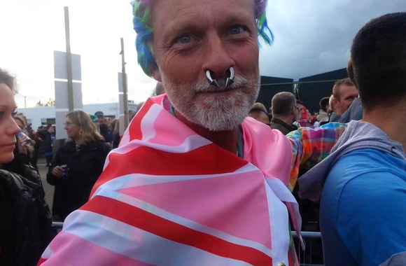 VIDEO kadras: „Eurovizijos\" gerbėjas iš Danijos giria Viliją Matačiūnaitę