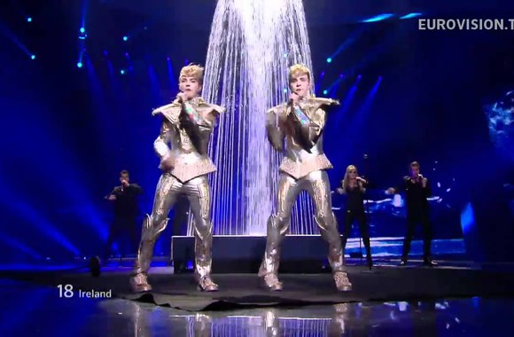 VIDEO kadras: Jedward - Waterline - Live - 2012 Eurovision Song Contest Semi Final 1