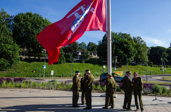 Iškilminga vėliavos pakėlimo ceremonija Subačiaus apžvalgos aikštelėje