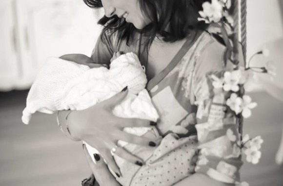 Jaukios fotosesijos akimirka