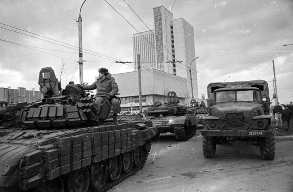 Sausio 13-oji. Viilniaus spaudos rūmai / Alfredo Girdziušo nuotr.