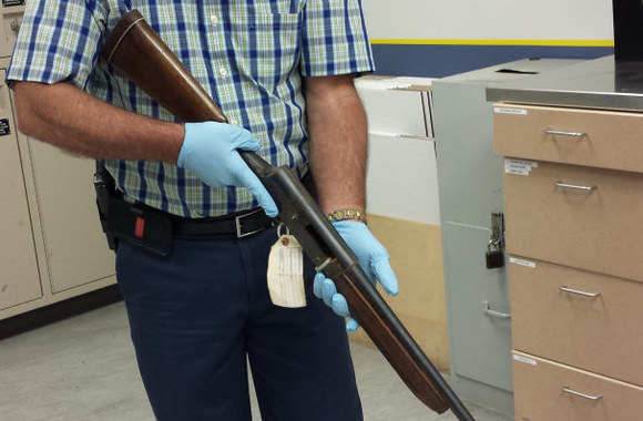 Detektyvas su šautuvu, kurį panaudojo K.Cobainas