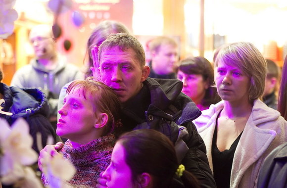 Dr. Alban koncerto akimirka 