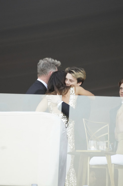 Brooklyną Beckhamą per vestuves sveikina Eva Longoria / Vida Press nuotr.