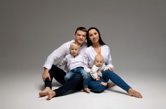 Greta ir Aleksandras Kazakevičiai su vaikais / Lauber photography nuotr.