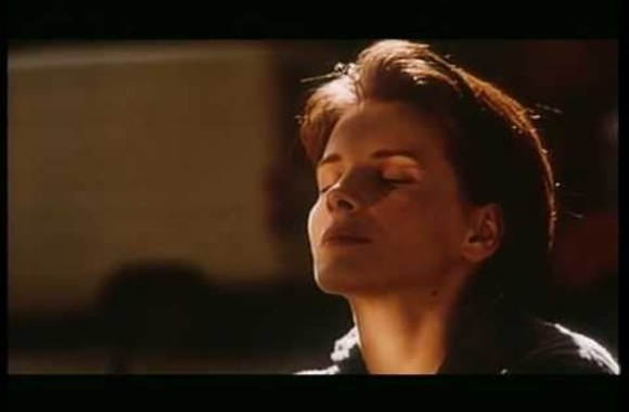 trois-couleurs-bleu-1993-trailer