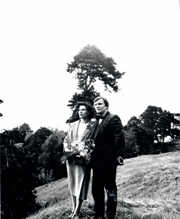 Regina Arbačiauskaitė. Viena iš vestuvinių nuotraukų su vyru rašytoju Roku Flick / Asmeninio albumo nuotr.