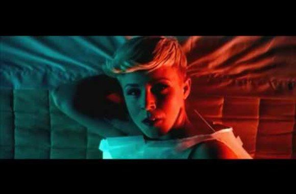 royksopp-the-girl-and-the-robot