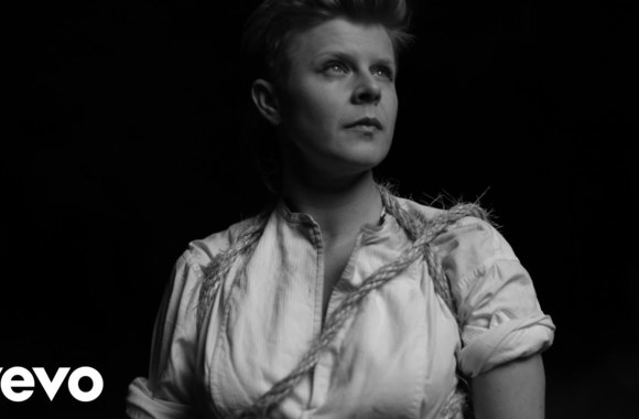 royksopp-robyn-do-it-again