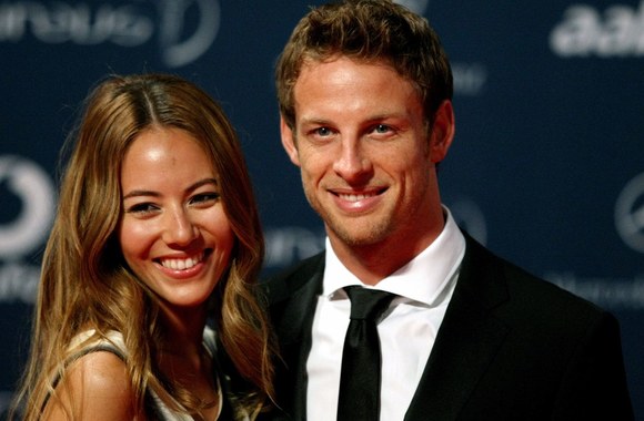 Jensono Buttono mylimoji – fotomodelis Jessica Michibata 