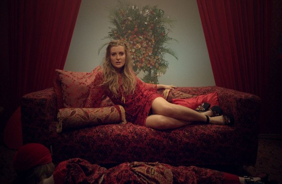 VIDEO kadras: Molly Smitten-Downes \'Children of the Universe\' - Eurovision Song Contest 2014: United Kingdom - BBC