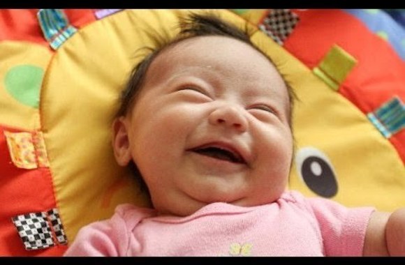 VIDEO kadras: Žavus ir užkrečiantis vaikų juokas (II)