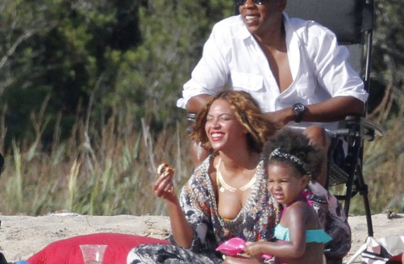 Beyonce ir Jay Z su dukra Blue Ivy Korsikoje