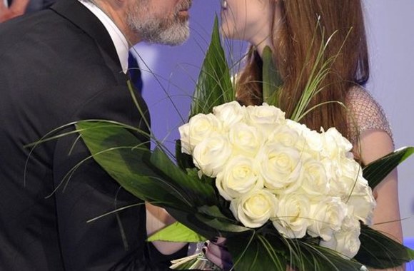 Aktorius Georgeas Clooney ir dainininkė Birdy