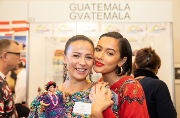 Vilniaus Rotušėje atidaryta Tarptautinė Kalėdų labdaros mugė/Irmanto Gelūno/„Žmonės Foto“ nuotr.