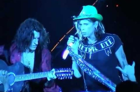 VIDEO kadras: Aerosmith Seasons of Wither Devore 2006