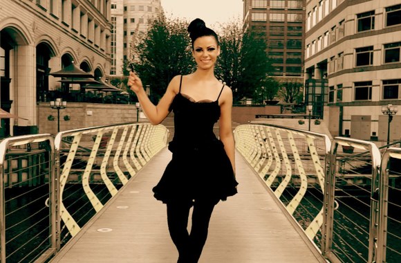 VIDEO kadras: Nėrius Pečiūra \"Aš kviečiu tave\"