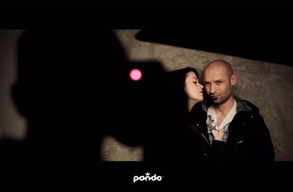 VIDEO kadras: The Ball & Chain interviewed by PANDO