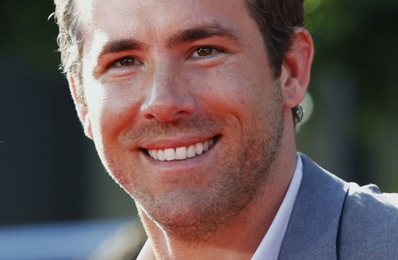 Ryanas Reynoldsas švenčia 37-ąjį gimtadienį