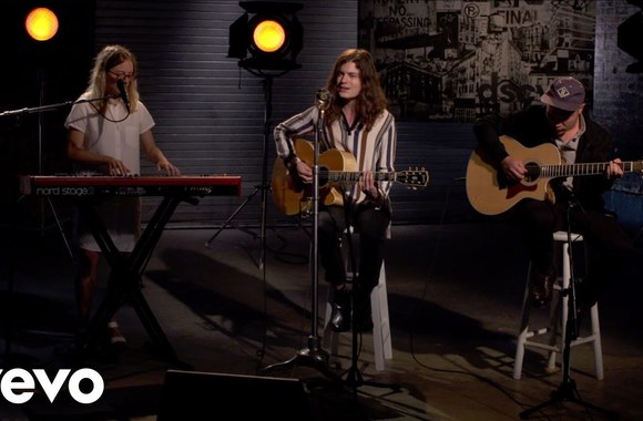 borns-electric-love-vevo-dscvr-live