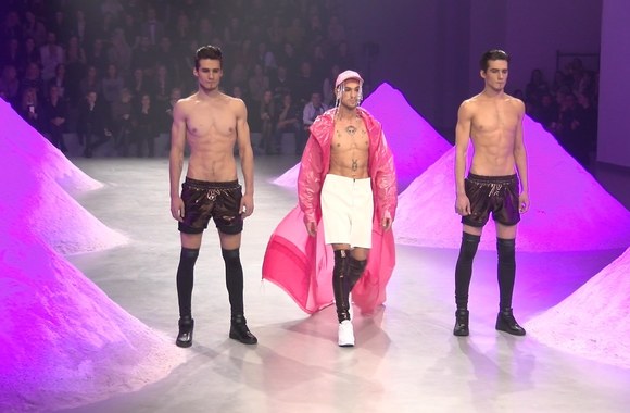 „Mados infekcija“