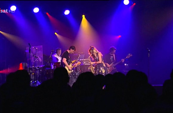 VIDEO kadras: Lily Was Here -  Candy Dulfer @ Band (HD)